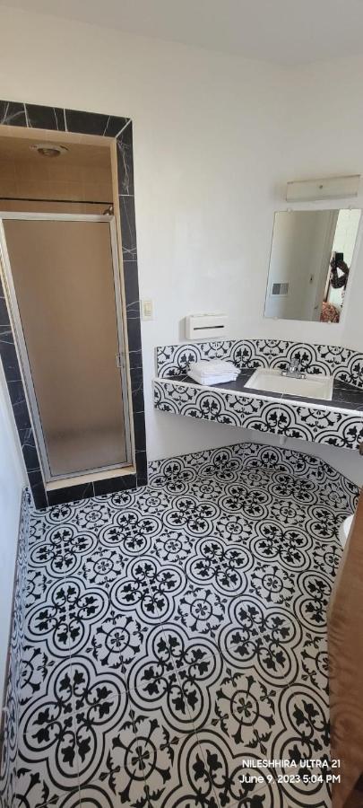 Wiebe Motel Холистър Екстериор снимка