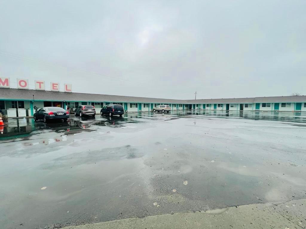 Wiebe Motel Холистър Екстериор снимка