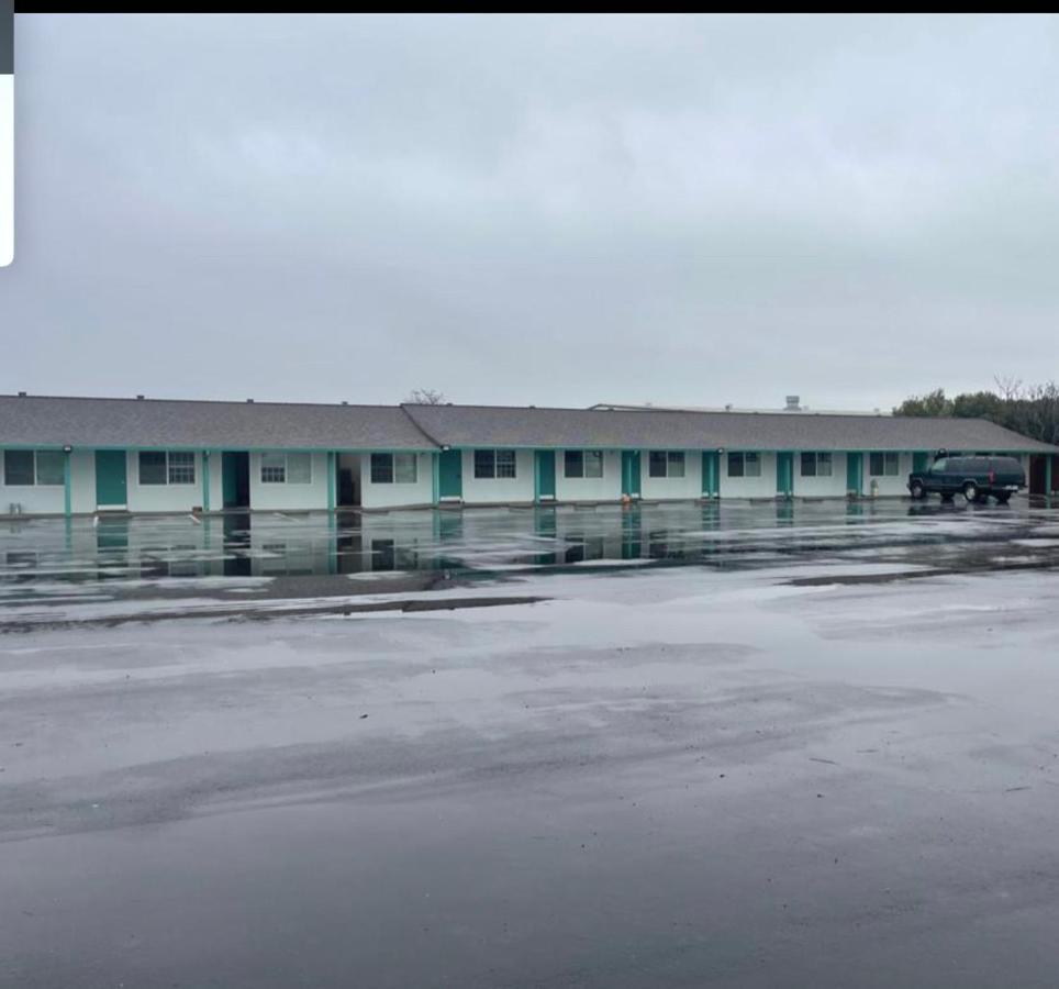 Wiebe Motel Холистър Екстериор снимка